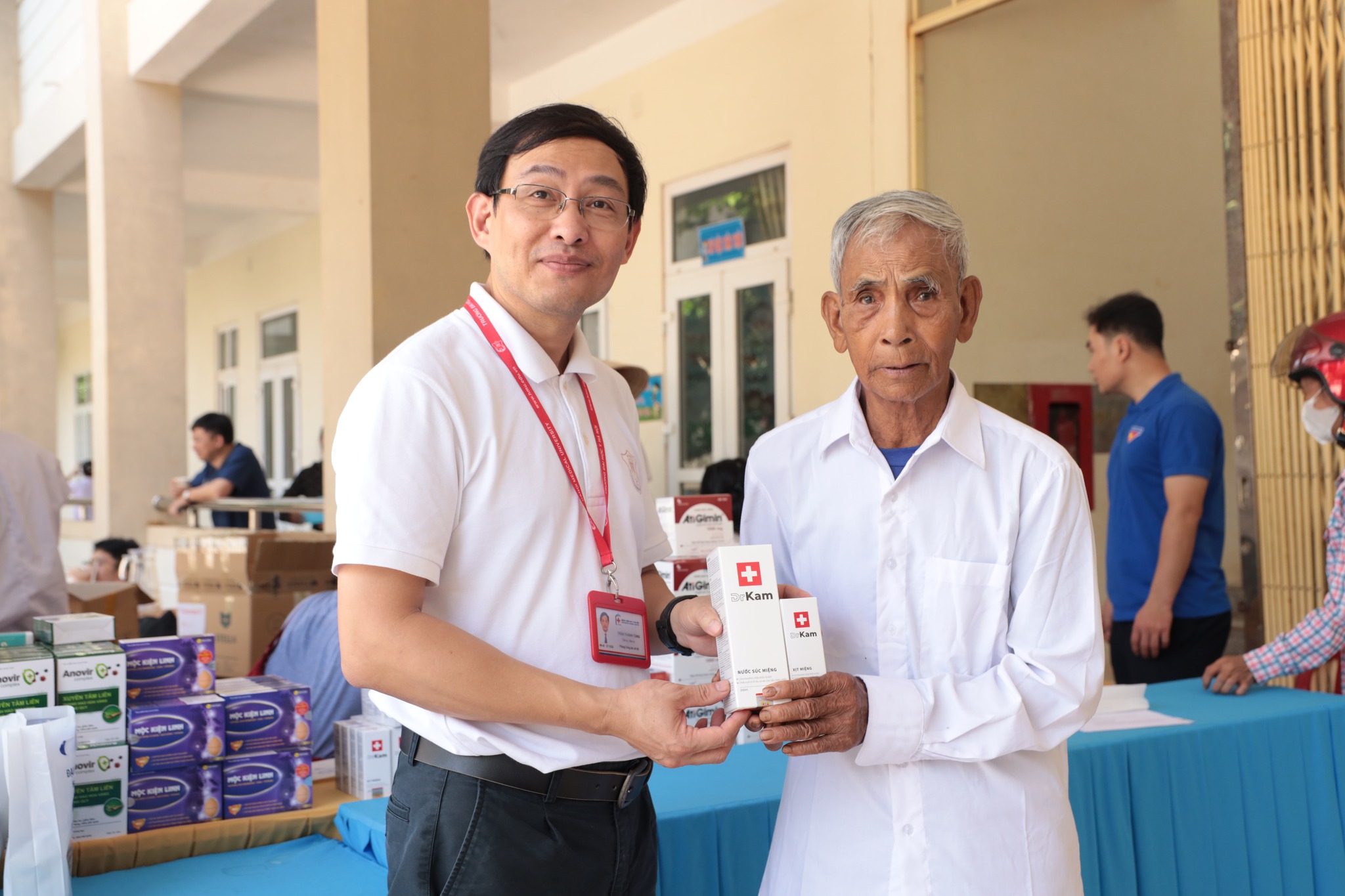 Nước súc miệng DrKam