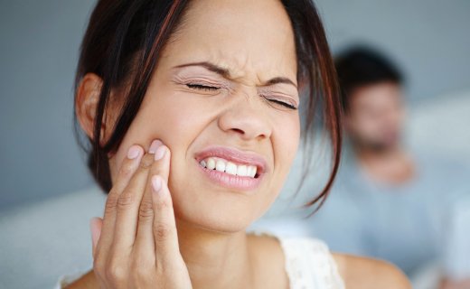 Mọc răng khôn: Dấu hiệu nhận biết là gì? 9 Mọc răng khôn gây đau