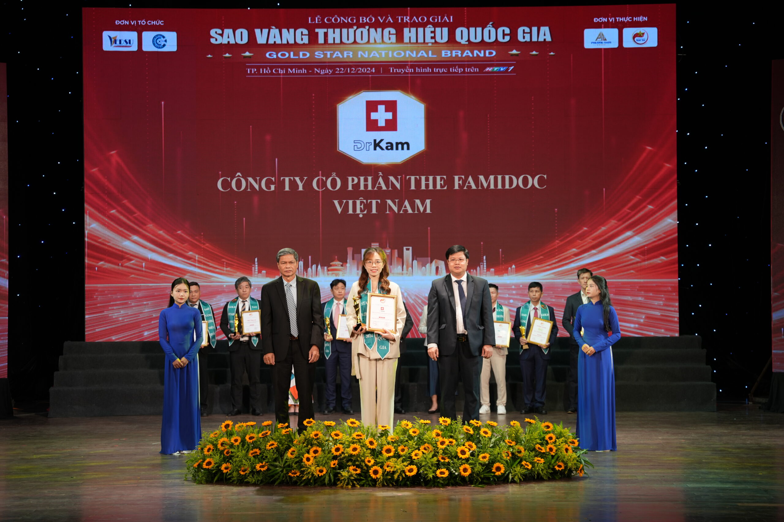 dr kam top 10 thuong hieu tin dung quoc gia 2024 thumbnail scaled