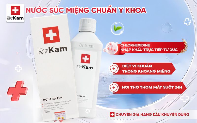 Sử dụng nước súc miệng chuẩn Y khoa để vệ sinh miệng 