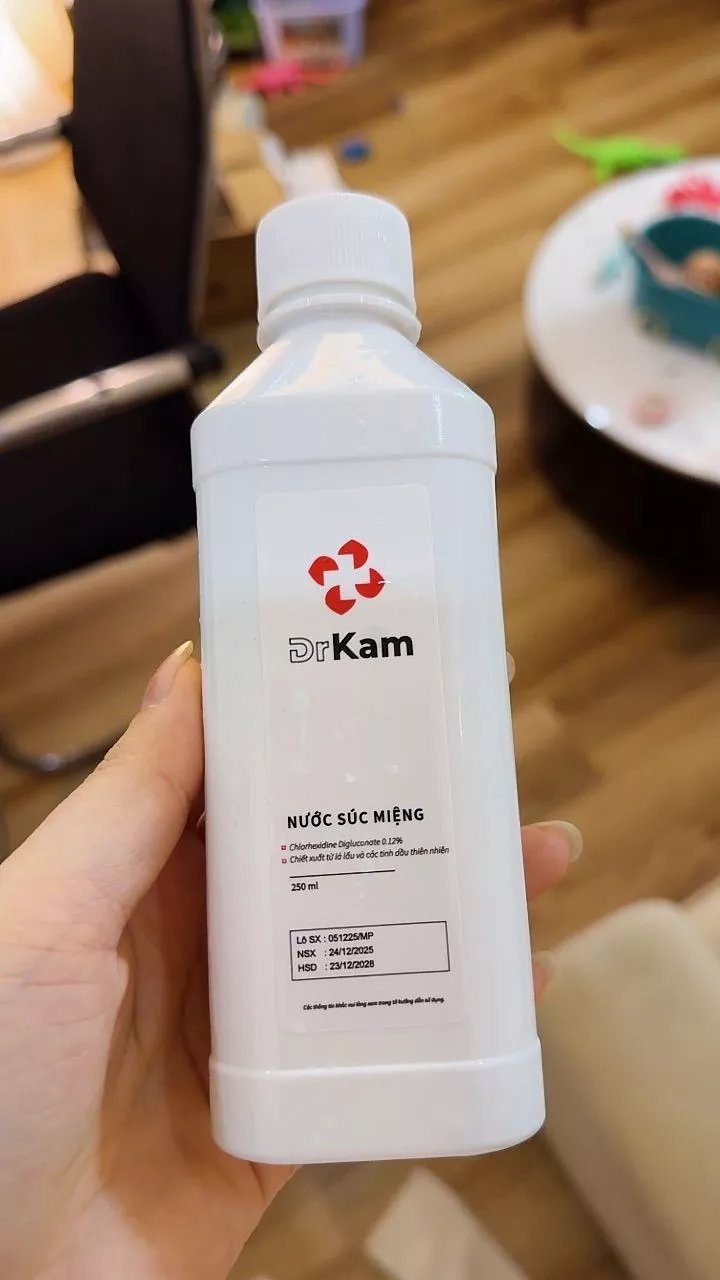 Hình ảnh khách hàng đánh giá sản phẩm DrKam Nước Súc Miệng Chuẩn Y Khoa